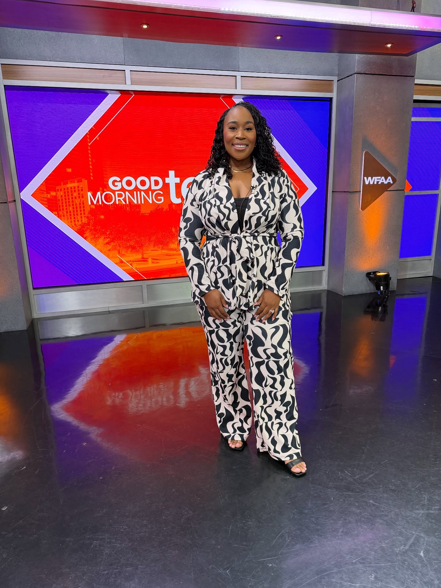 Jennifer Allen on the Good Morning Texas set at WFAA
